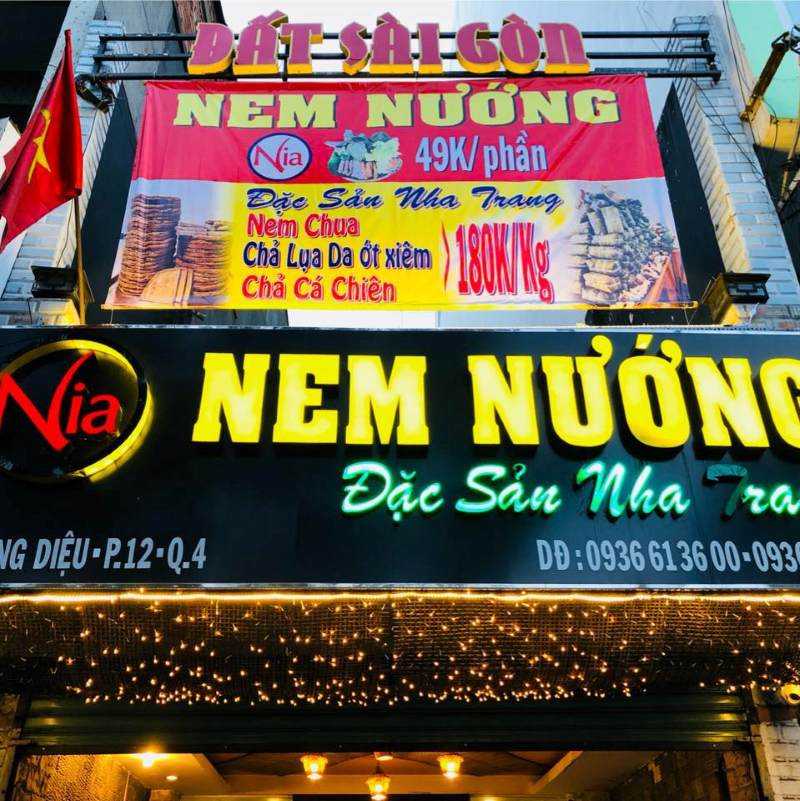 Nem Nướng Nia