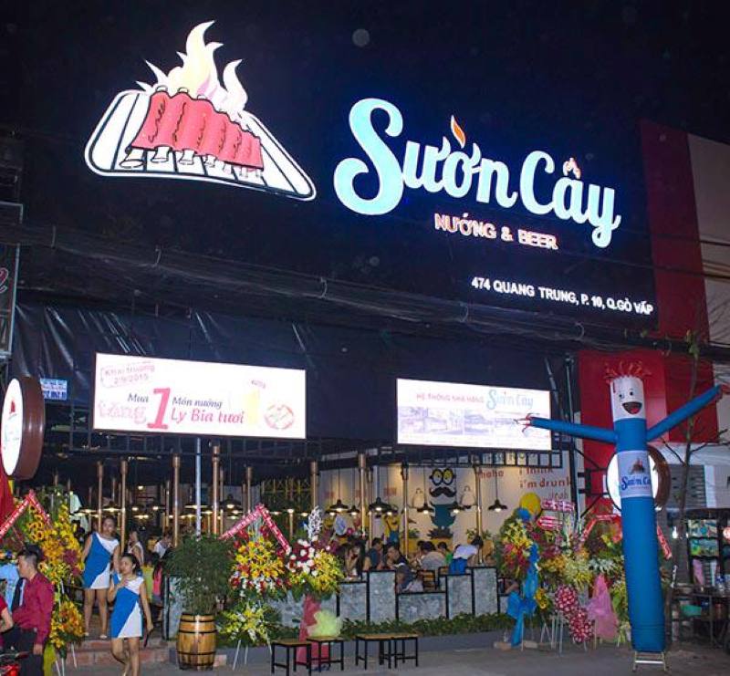 Quán Sườn Cây Nướng & Hải Sản ở Sài Gòn